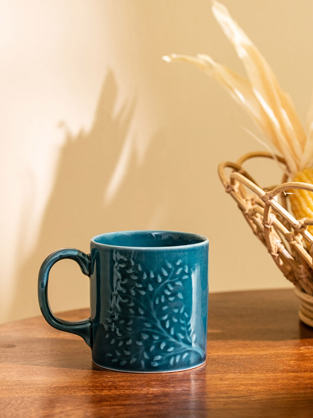 Self Patterned Porcelain Mug-1