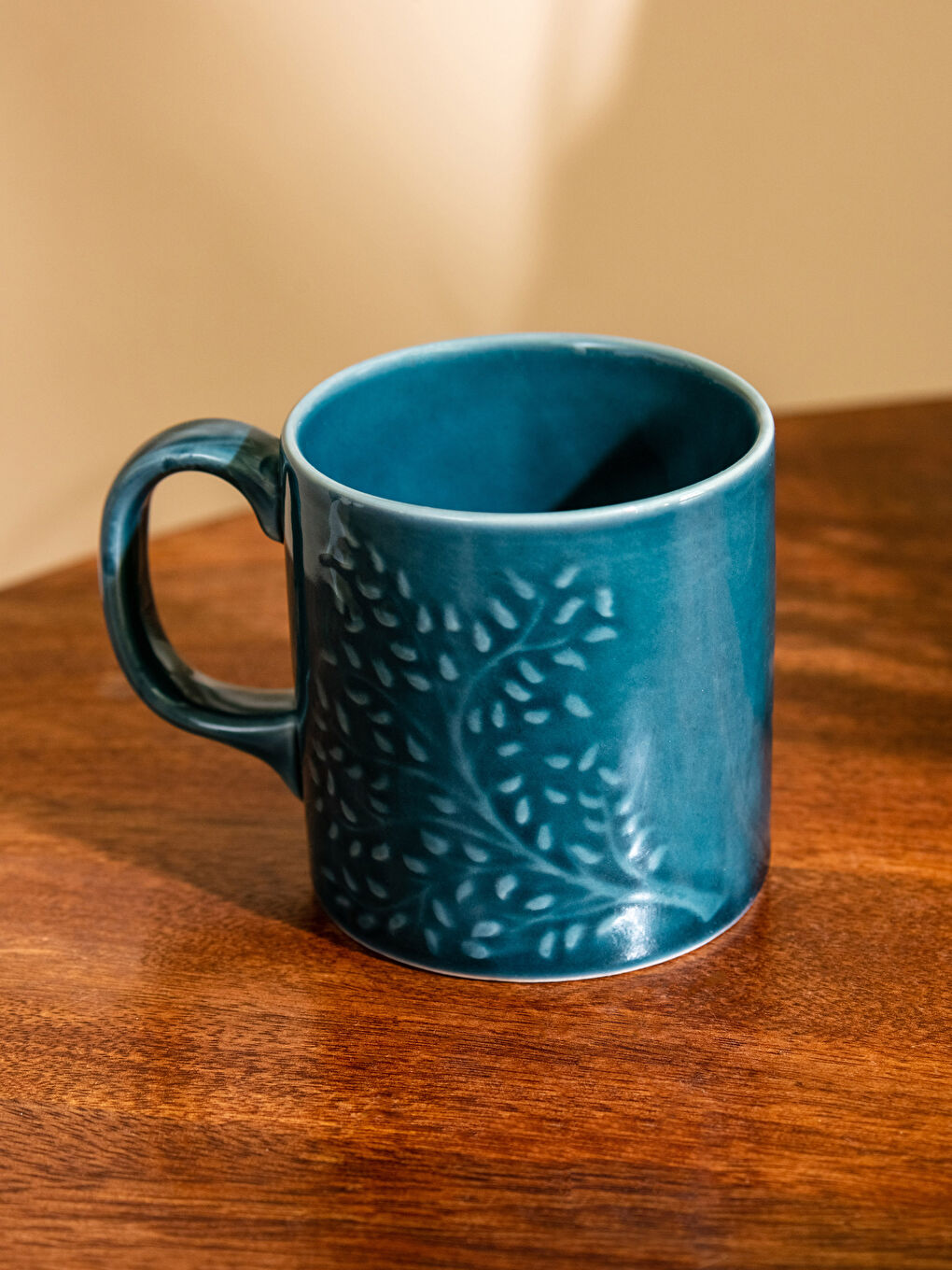 Self Patterned Porcelain Mug-2