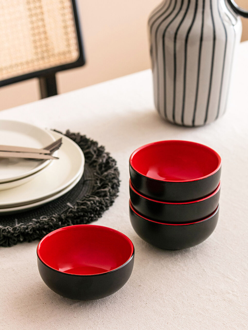 Kırmızı Renkli Seramik Kase Seti 4'lü-1