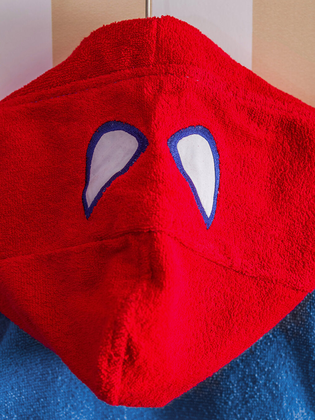 Mavi Spider-Man Lisanslı Kapüşonlu Erkek Çocuk Bornoz-2