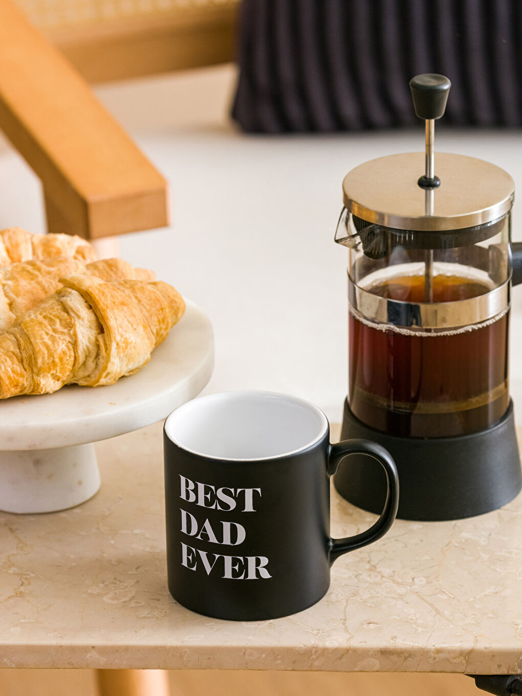 Beyaz Yazı Baskılı Kupa Bardak