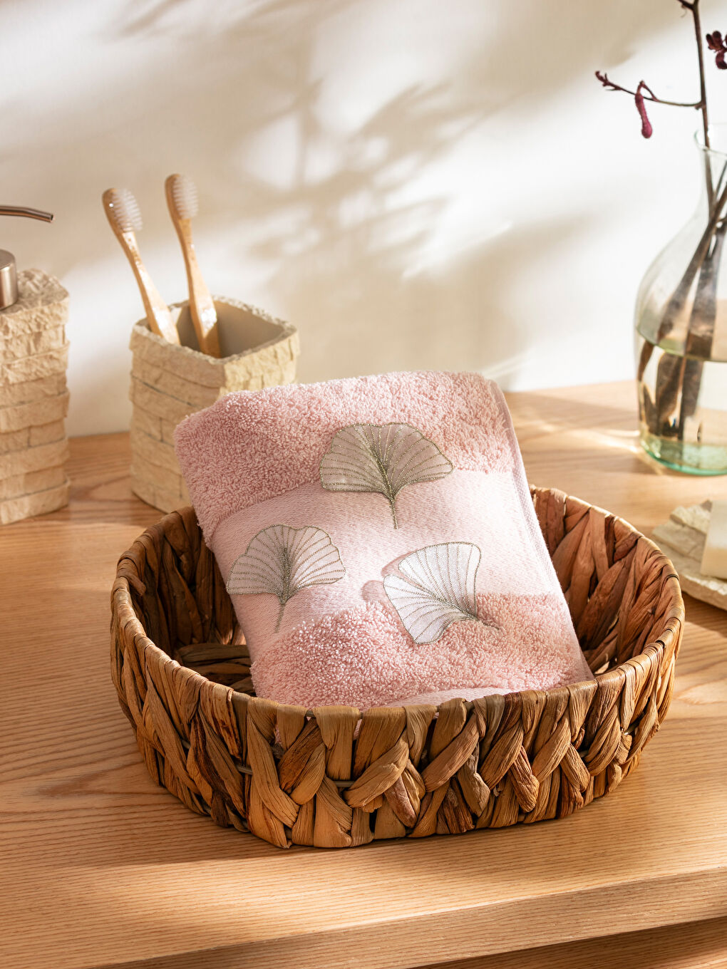 Embroidered Face Towel 50x80 Cm -S46112Z8-D2E