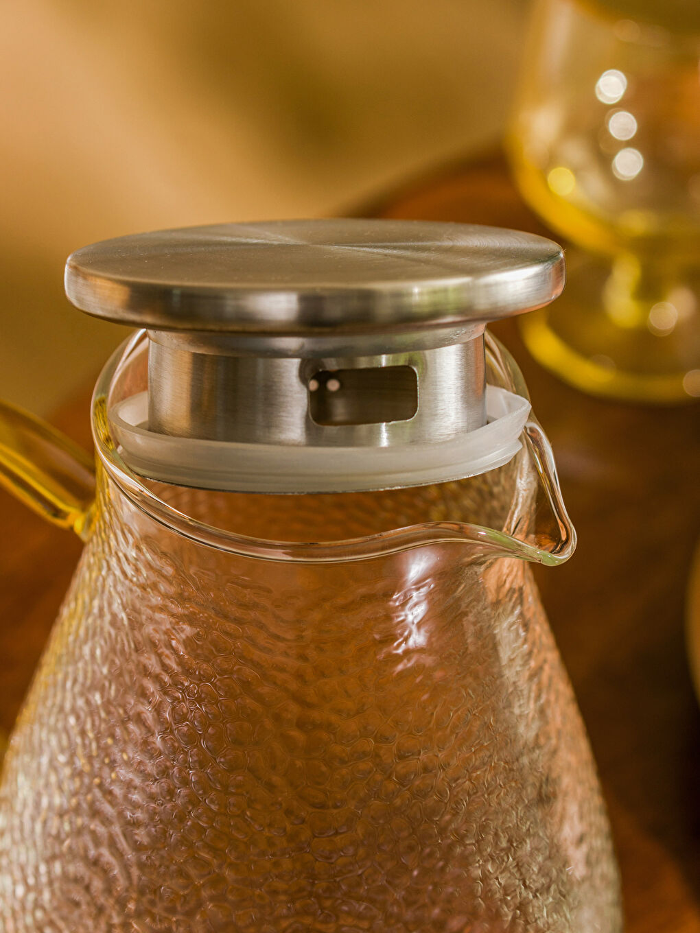 Renksiz Kapaklı Cam Sürahi 1800 ml-3