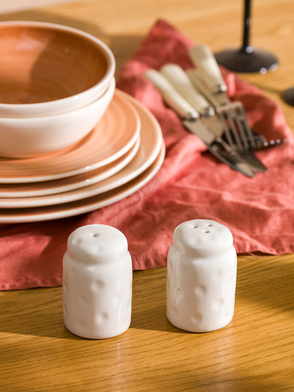 Siyah Baskılı Seramik Tuzluk ve Biberlik-1