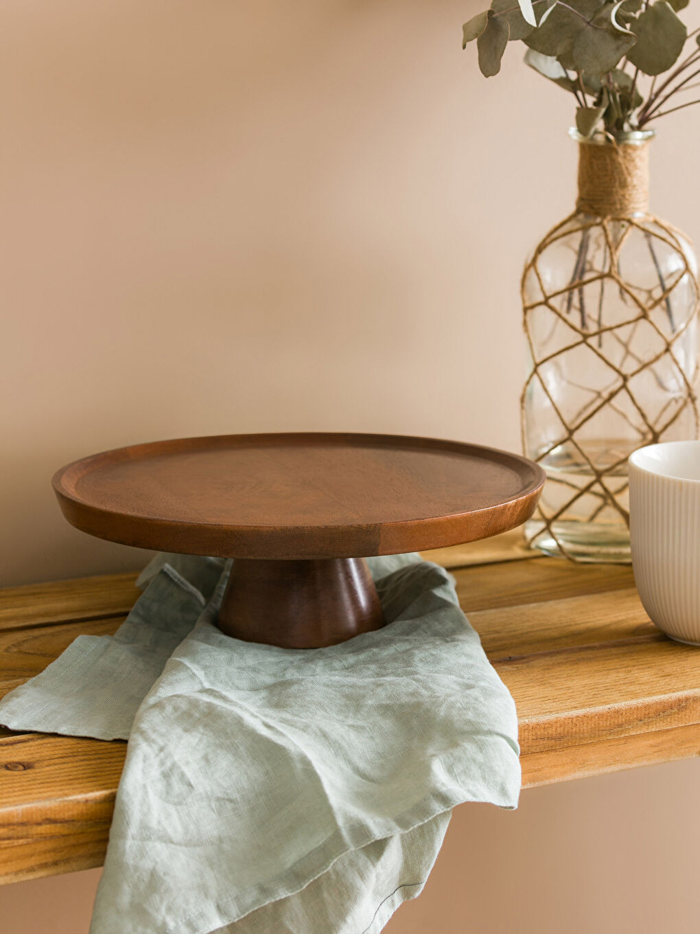 Kahverengi Ahşap Ayaklı Sunumluk 25 cm-1