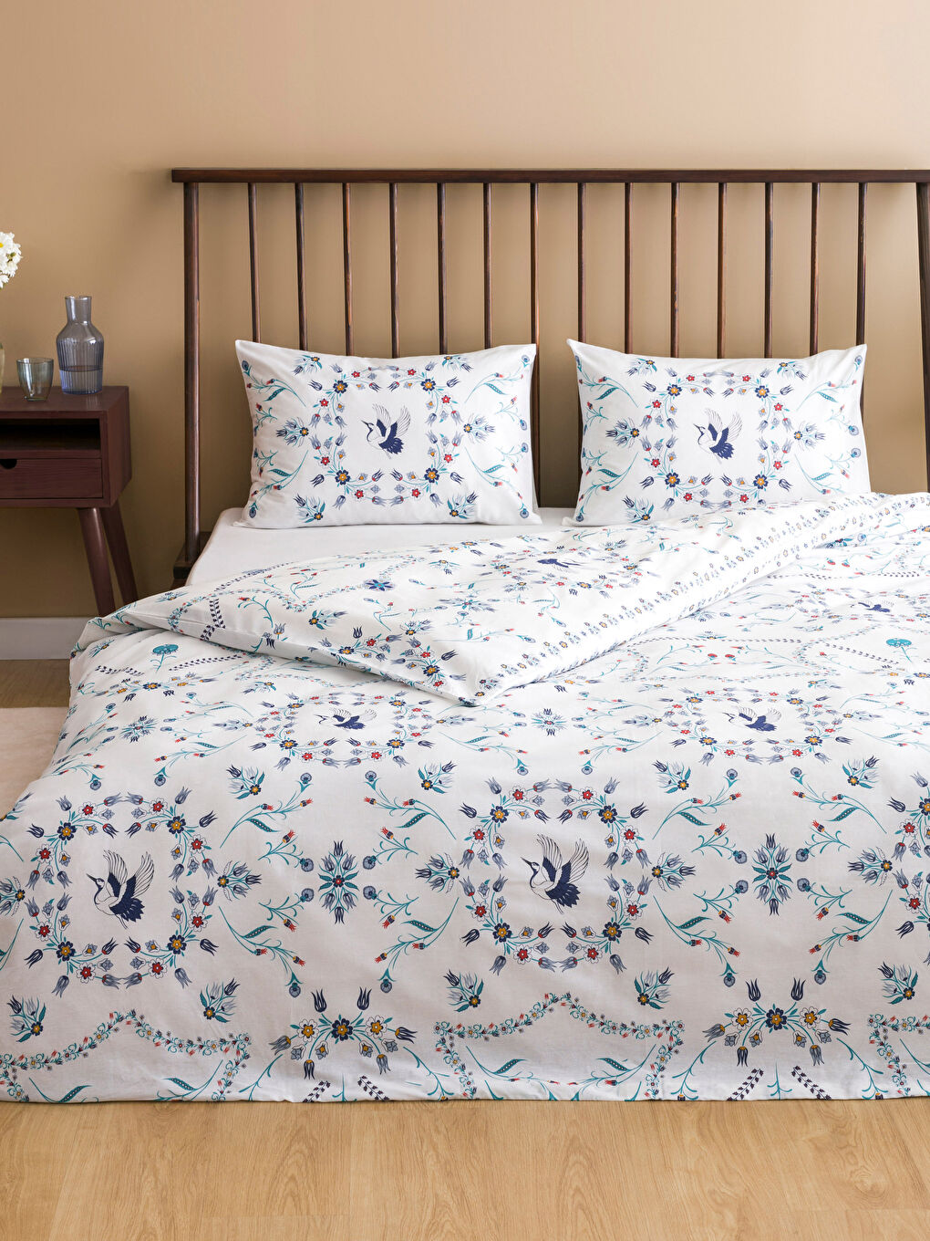 Karışık Baskılı Çift Kişilik Nevresim Seti