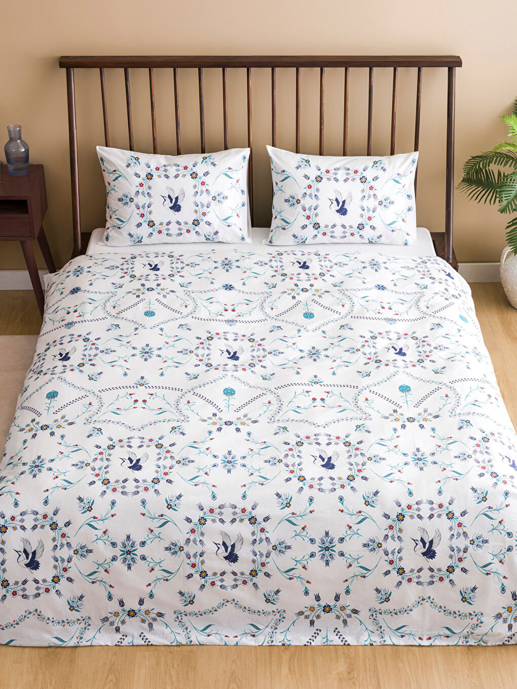 Karışık Baskılı Çift Kişilik Nevresim Seti-1