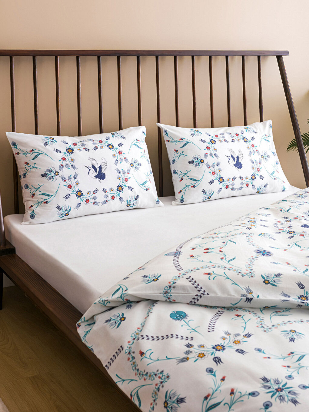 Karışık Baskılı Çift Kişilik Nevresim Seti-2