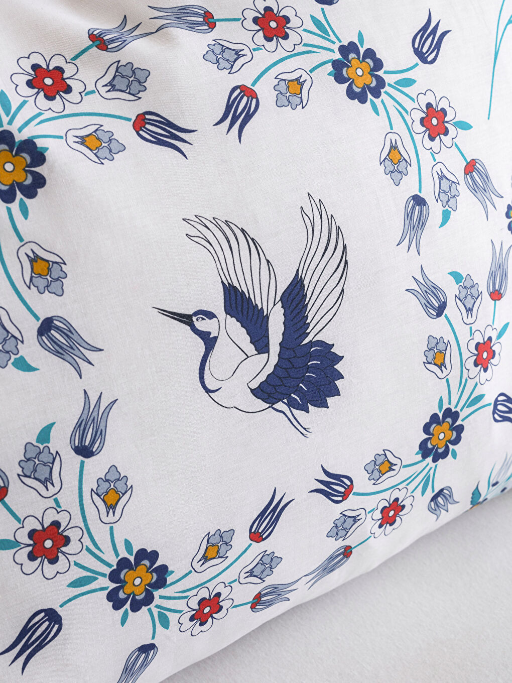 Karışık Baskılı Çift Kişilik Nevresim Seti-3