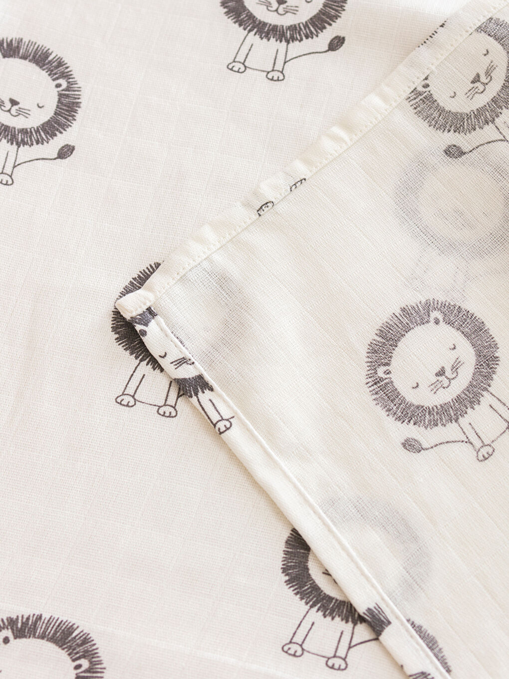 Ekru Desenli Erkek Bebek Müslin Örtü 120x190 cm-3