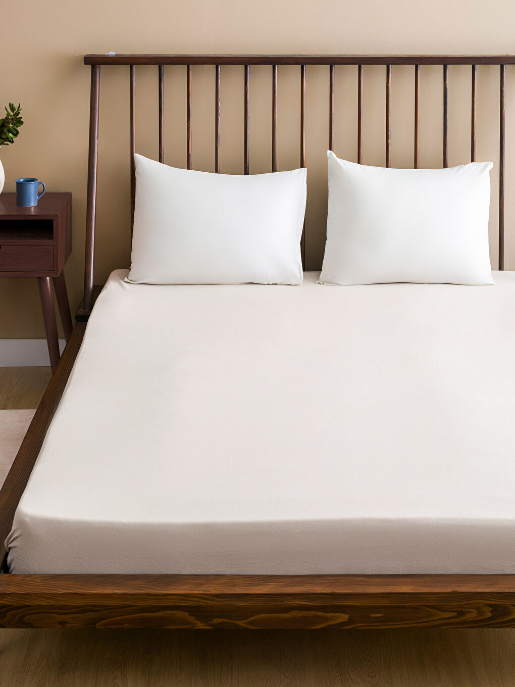 Schlichtes Baumwoll-Spannbettlaken Doppelbett 160x200x30 cm