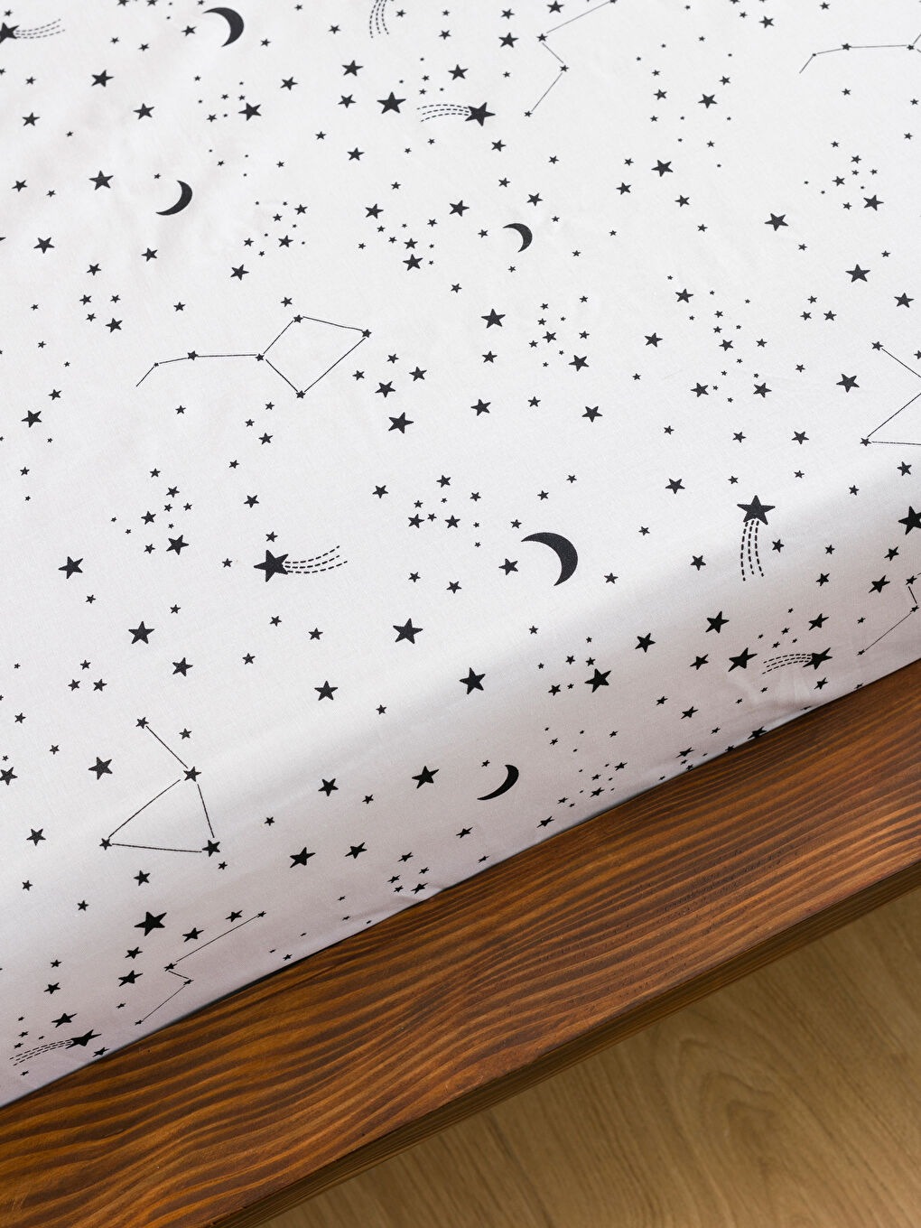 Patterned Double Sheet 160x200x30 cm-1