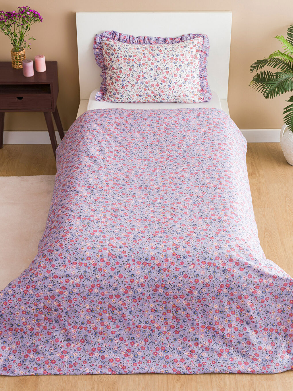 Karışık Çiçek Baskılı Tek Kişilik Nevresim Seti-1