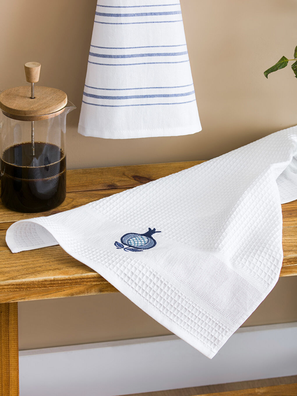 Torchon Brodé Lot de 2 40x50 cm-1