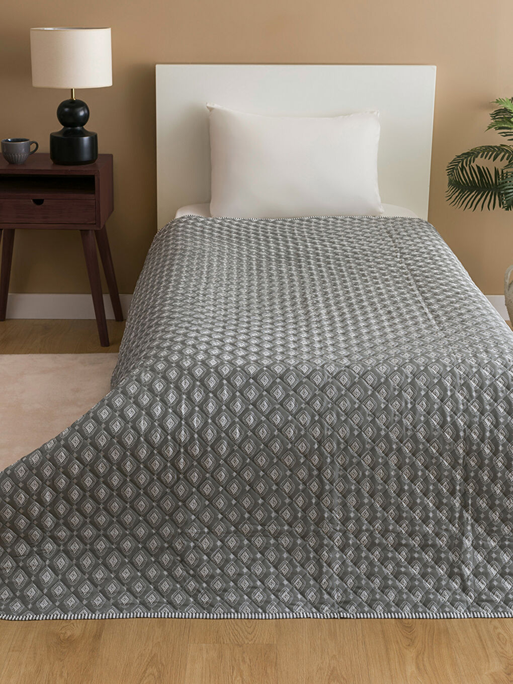 Patterned Single Bedspread 160x220 Cm -S4EL02Z8-LRW