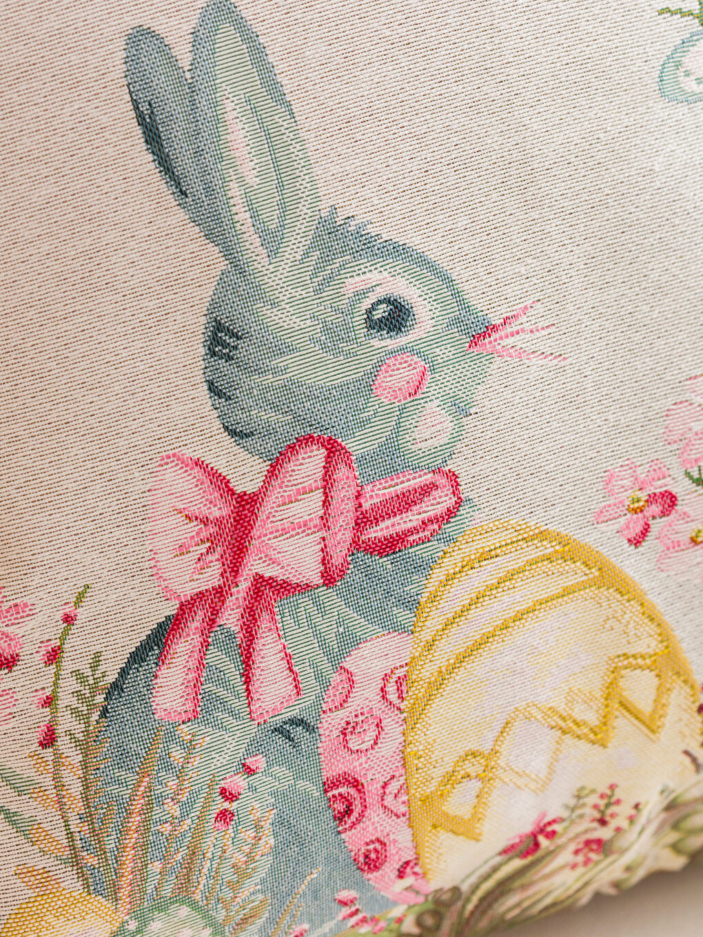 Karışık Tavşan Baskılı Kırlent 45x45 cm-2