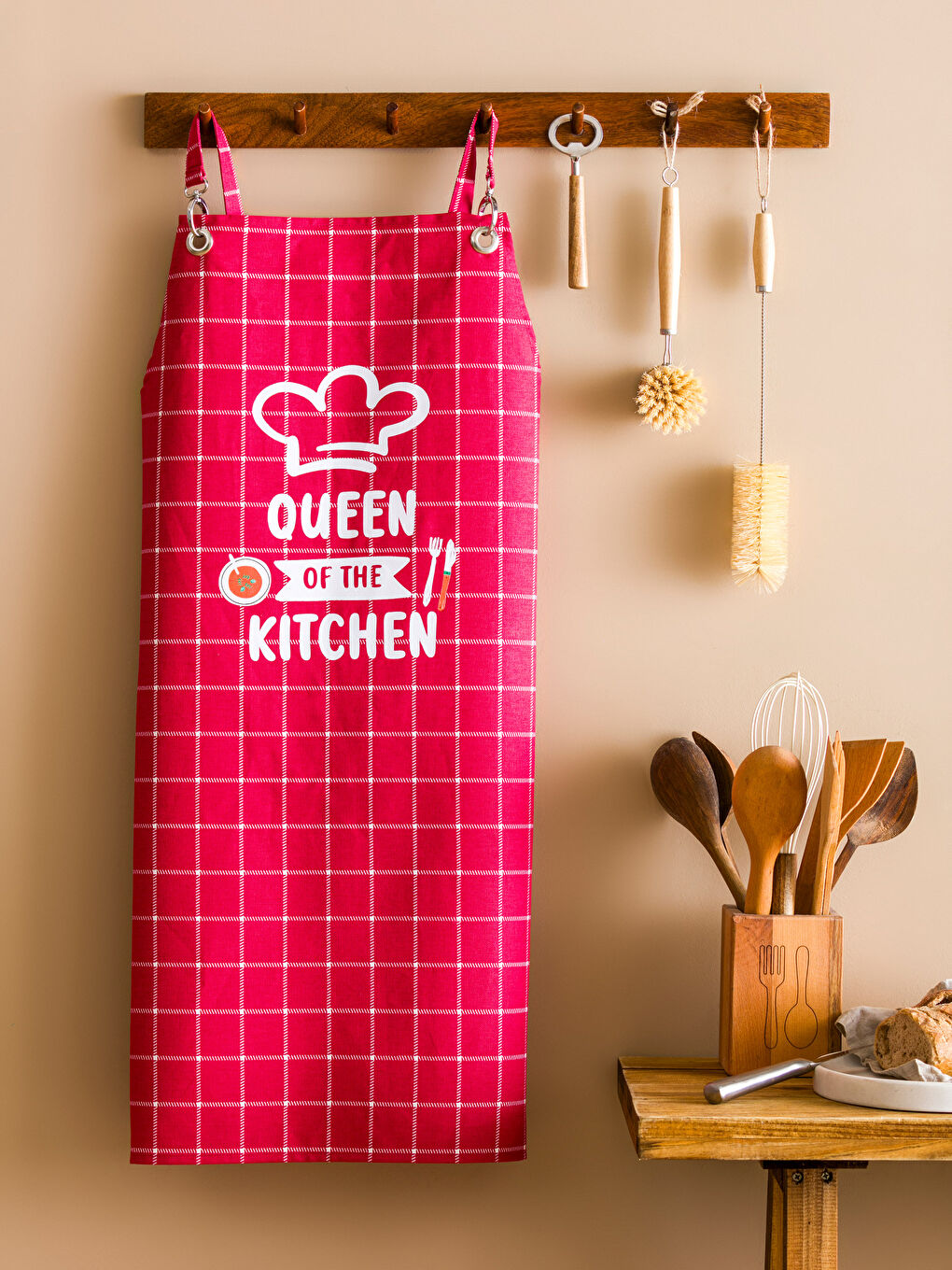 Kırmızı Baskılı Mutfak Önlüğü