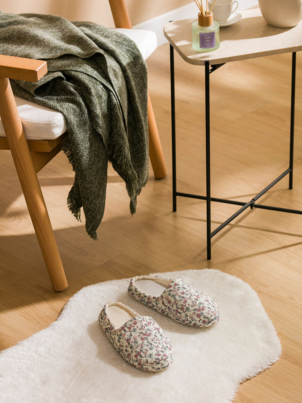 Floral Patterned Women's Home Slippers