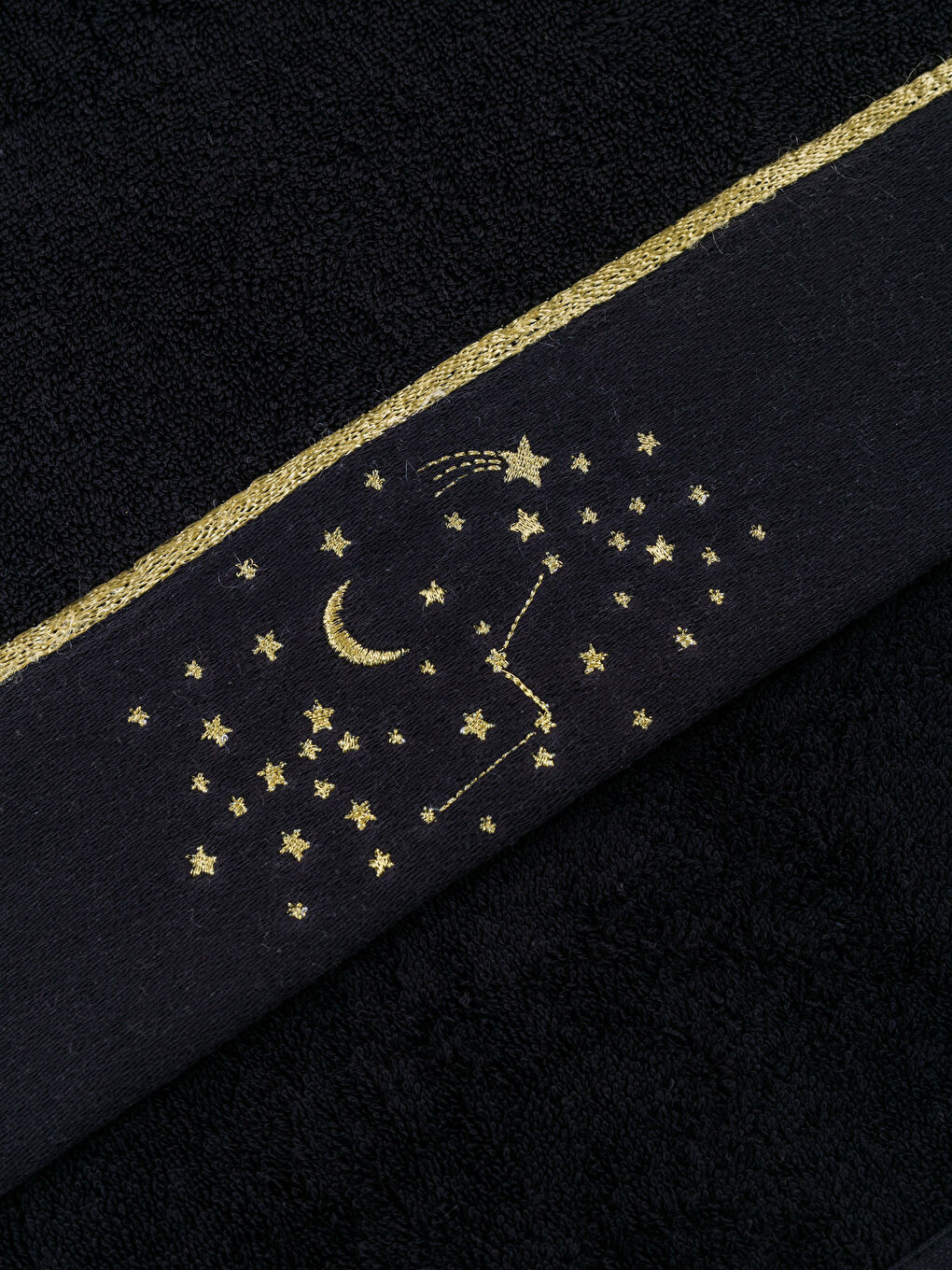 Siyah Gökyüzü Nakışlı Yüz Havlusu 50x80 cm-3