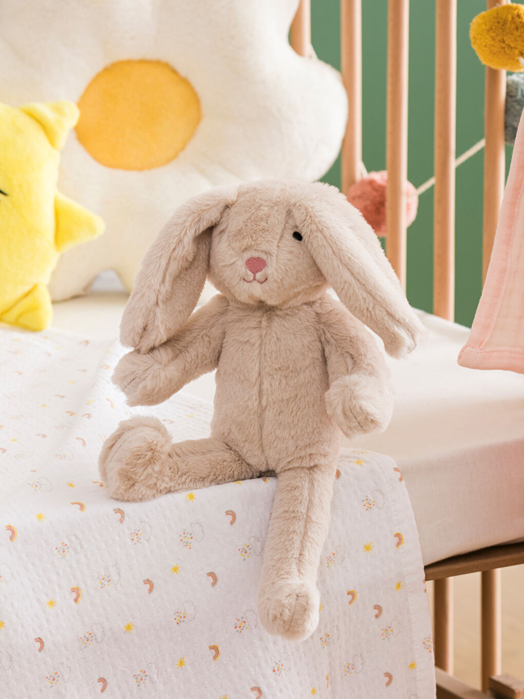 Bej Nakışlı Pelüş Dolgulu Tavşan Bebek Kırlent 35 cm