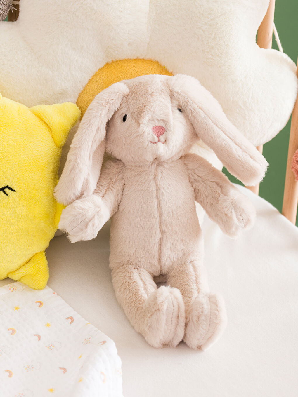 Bej Nakışlı Pelüş Dolgulu Tavşan Bebek Kırlent 35 cm-1