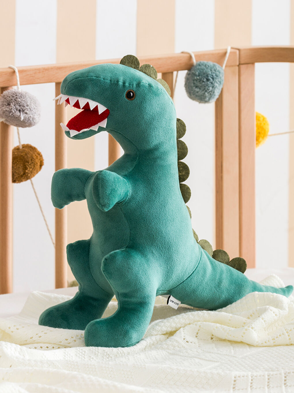 LCW HOME Haki Pelüş Dolgulu Dinozor Bebek Kırlent 32 Cm