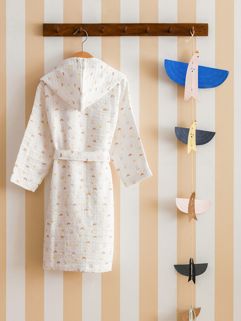 Karışık Kapüşonlu Pamuklu Kız Çocuk Bornoz-1