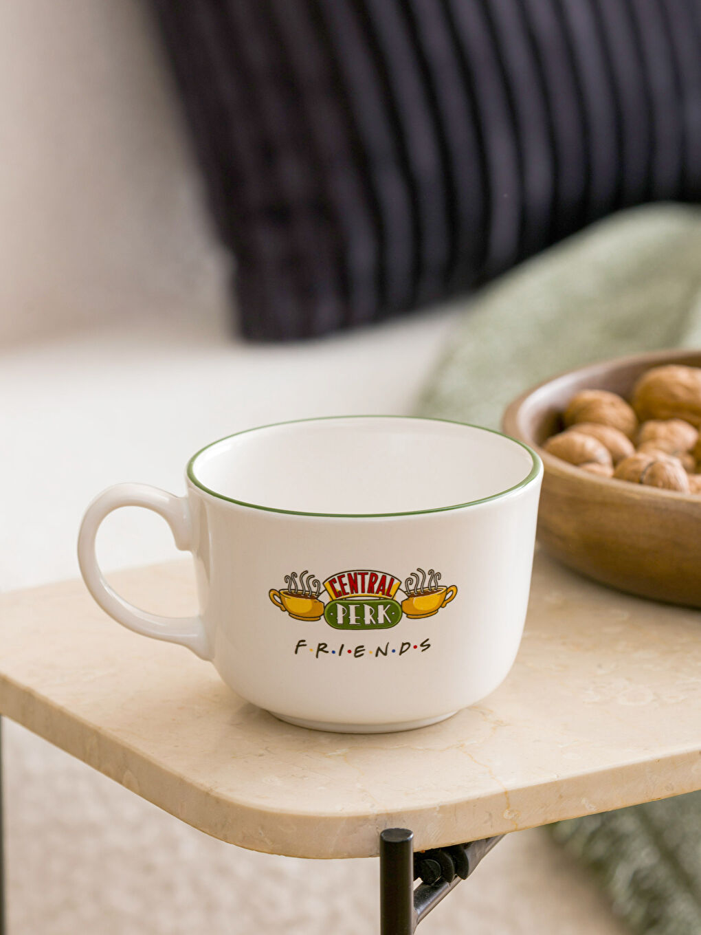 Karışık Friends Baskılı Seramik Kupa 510 ml