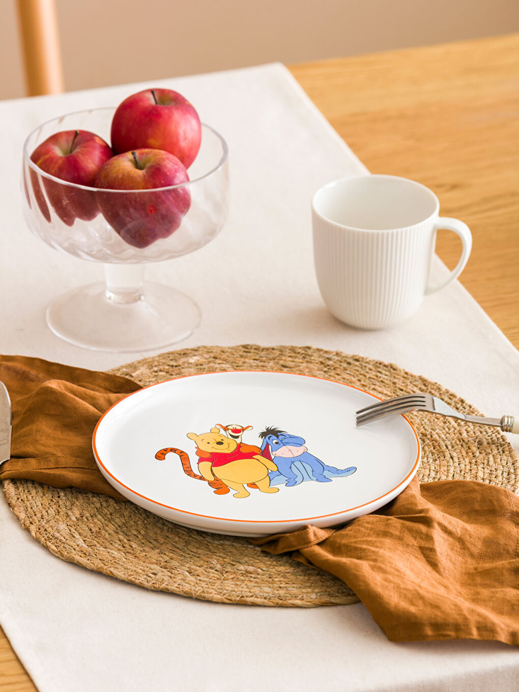 Karışık Winnie The Pooh Baskılı Pasta Tabağı 22 cm-1