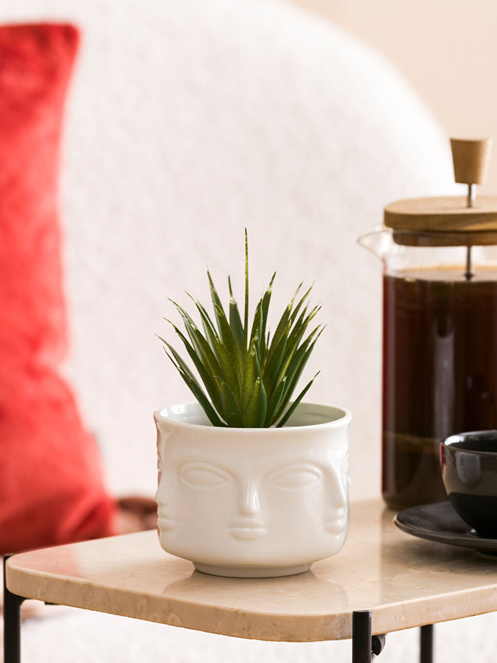 Ekru Yüz Baskılı Porselen Saksı