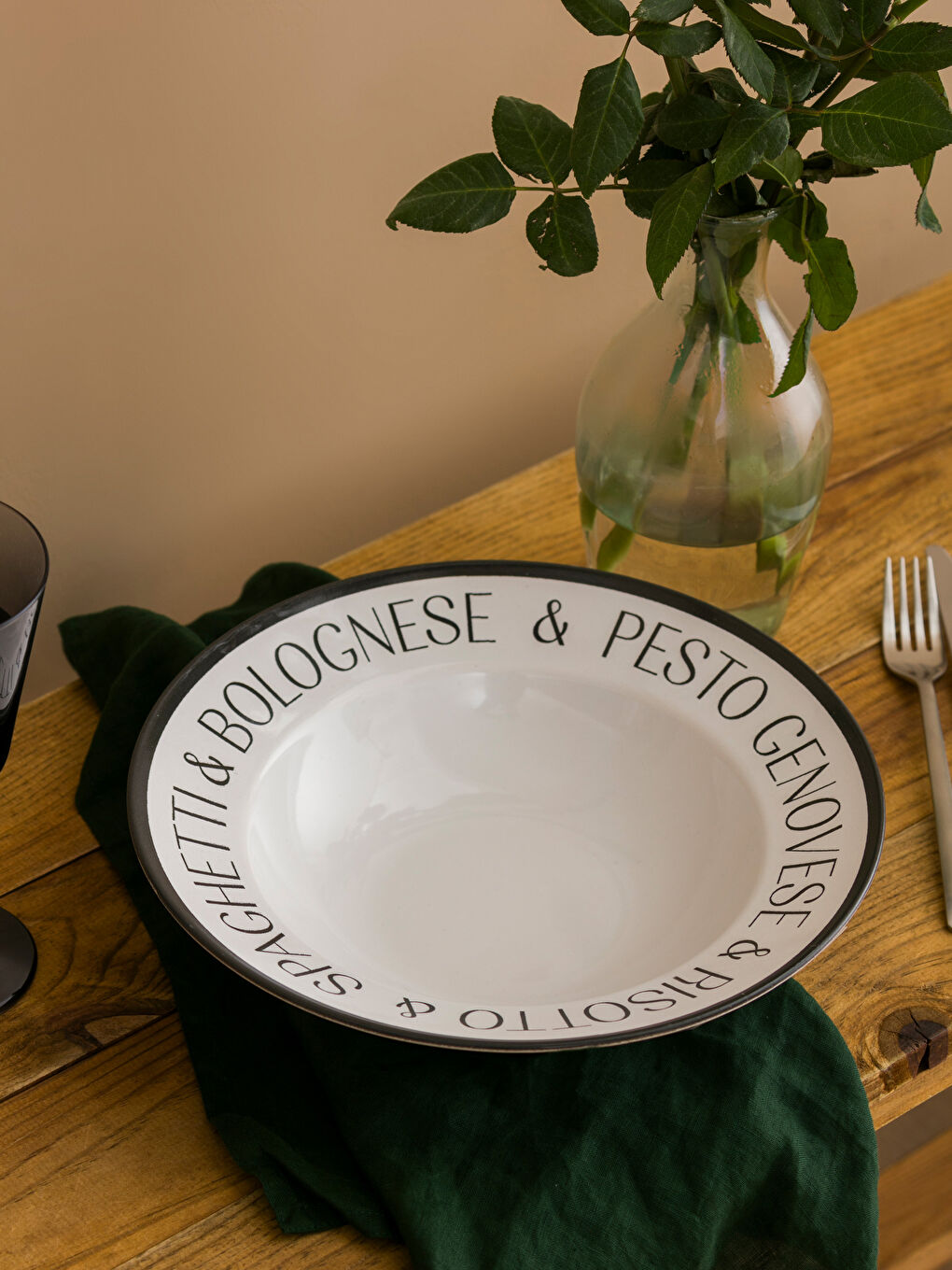 Siyah Baskılı Seramik Çukur Tabak 26 cm-1