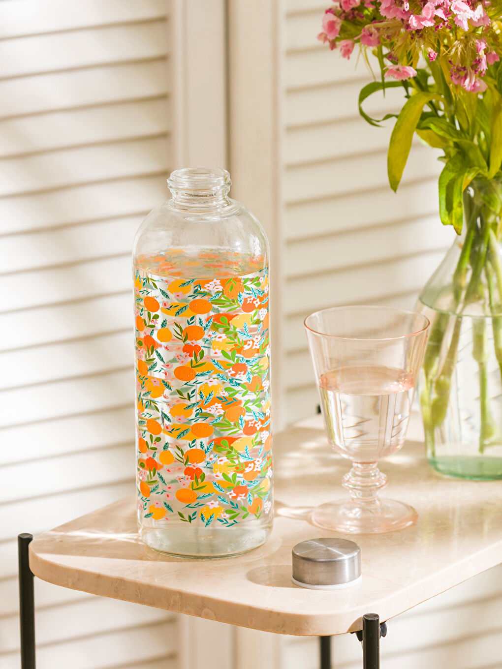 Karışık Çiçek Baskılı Cam Şişe 650 ml-1