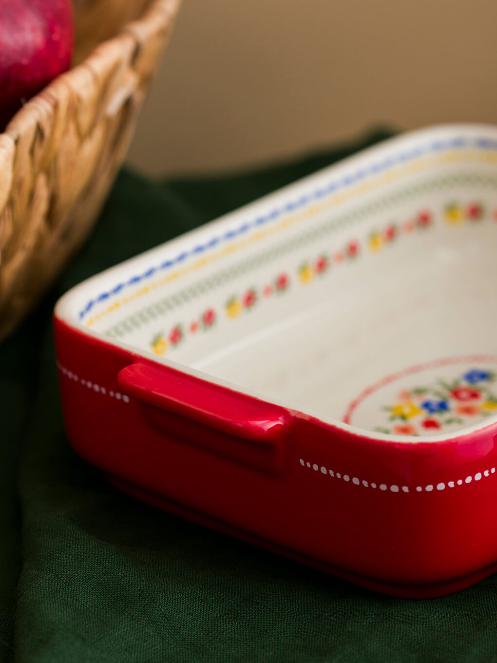 Керамическая форма для запекания с цветочным узором-2