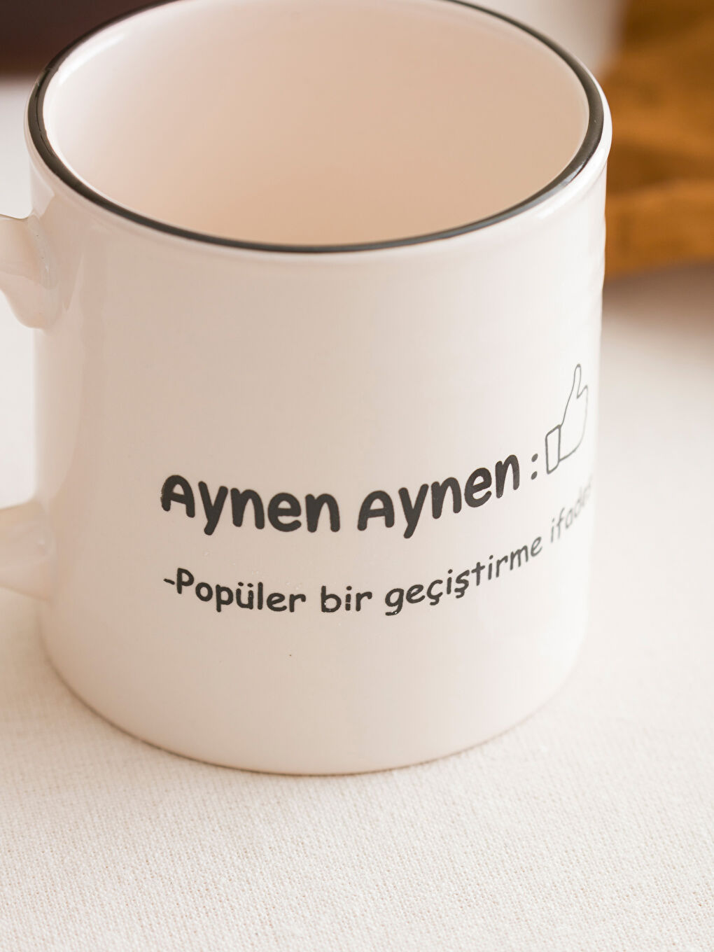 Siyah Yazı Baskılı Seramik Kupa 345 ml-2