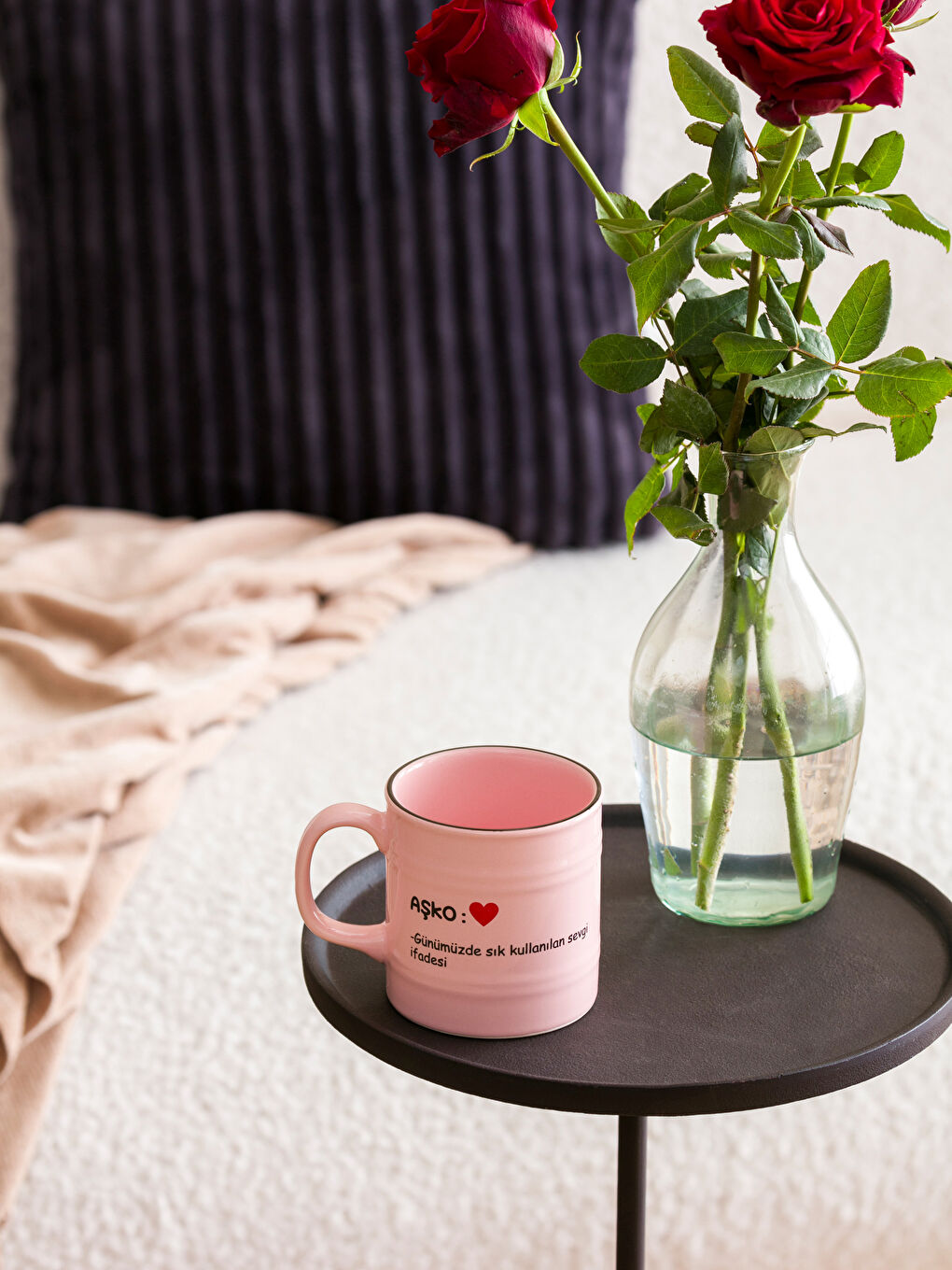 Pembe Baskılı Seramik Kupa 335 ml
