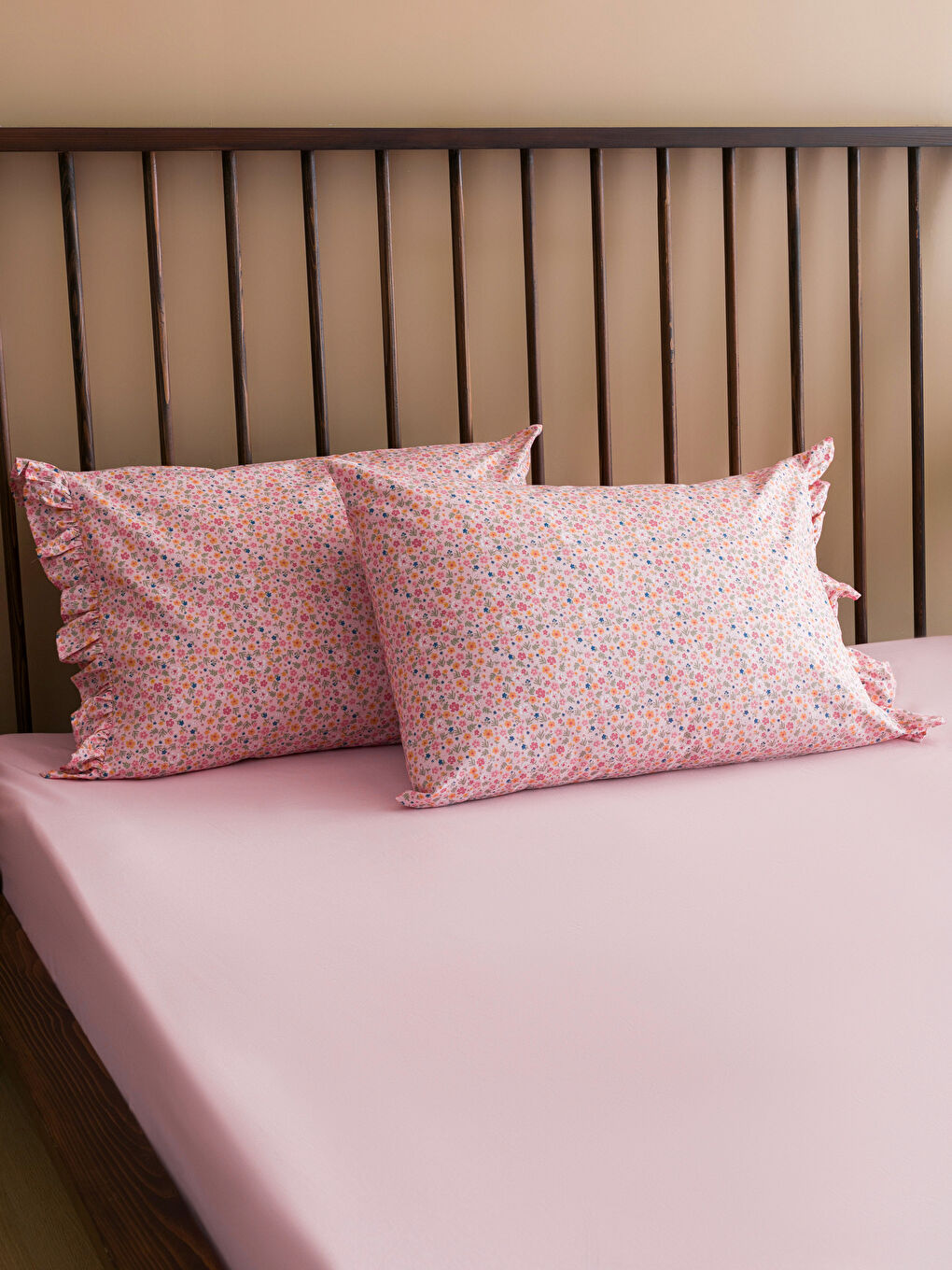 Karışık Çiçek Desenli Çift Kişilik Nevresim Takımı-2