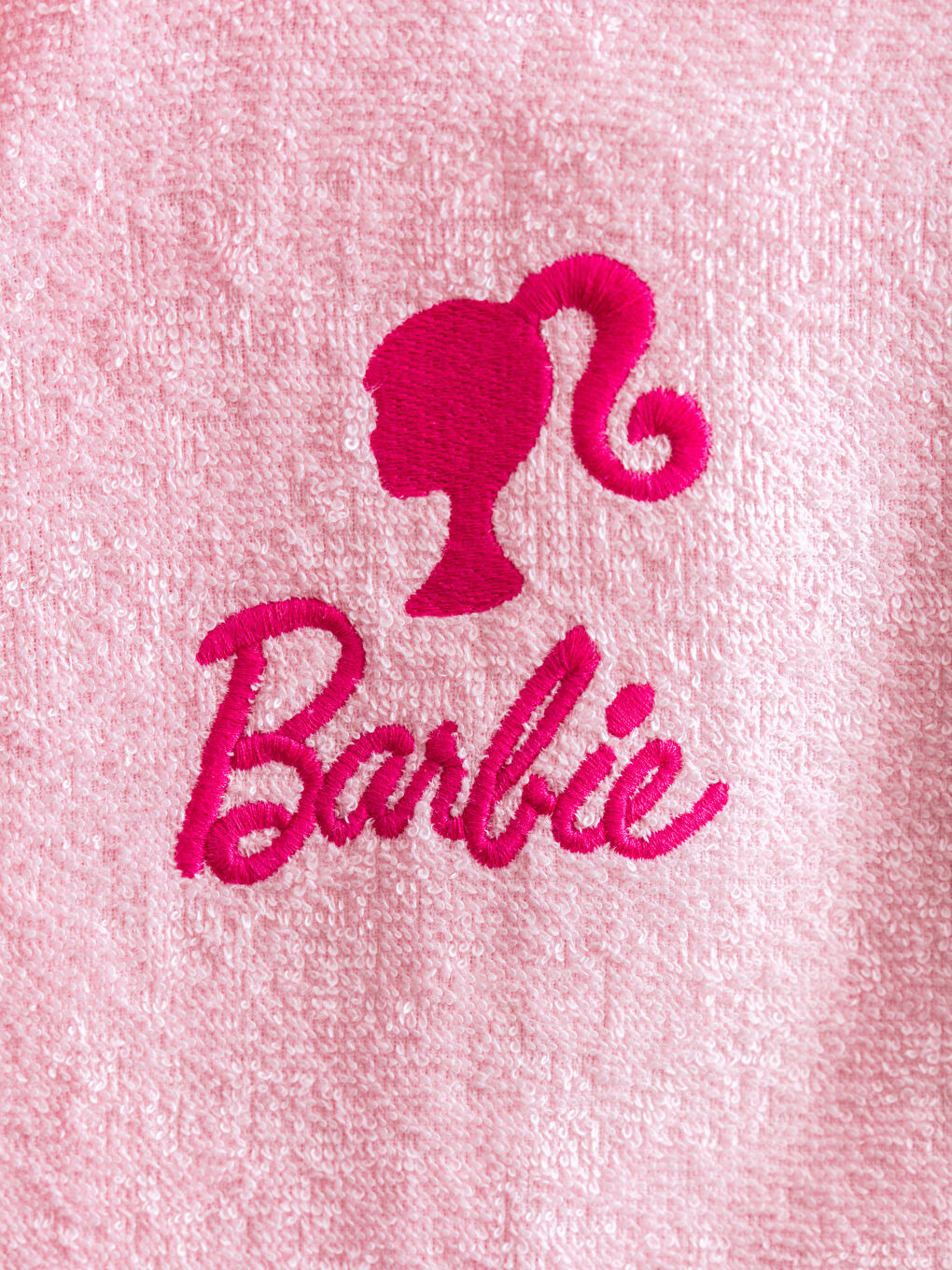 LCW HOME Bebek Pembe Barbie Nakışlı Kadın Bornoz - 2