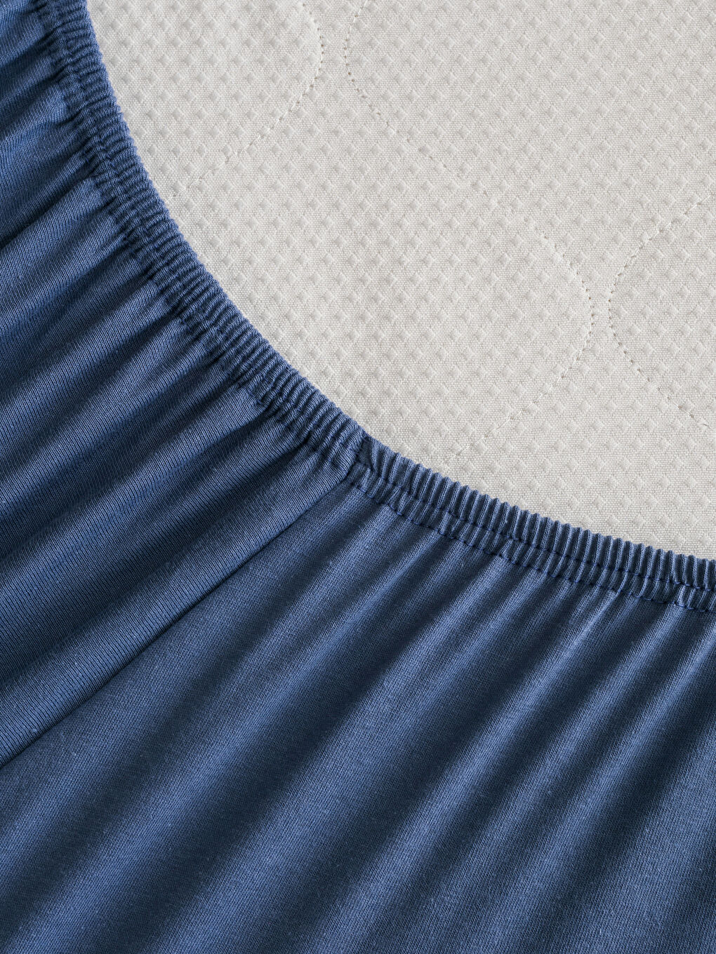 Plain Fitted Single Bed Sheet 100x200x30 cm-3