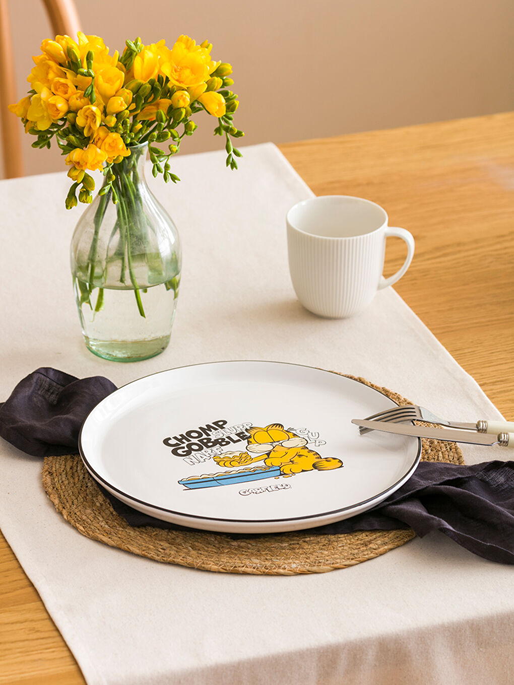 LCW HOME Karışık Baskılı Garfield Baskılı Seramik Pizza Tabağı 28 Cm