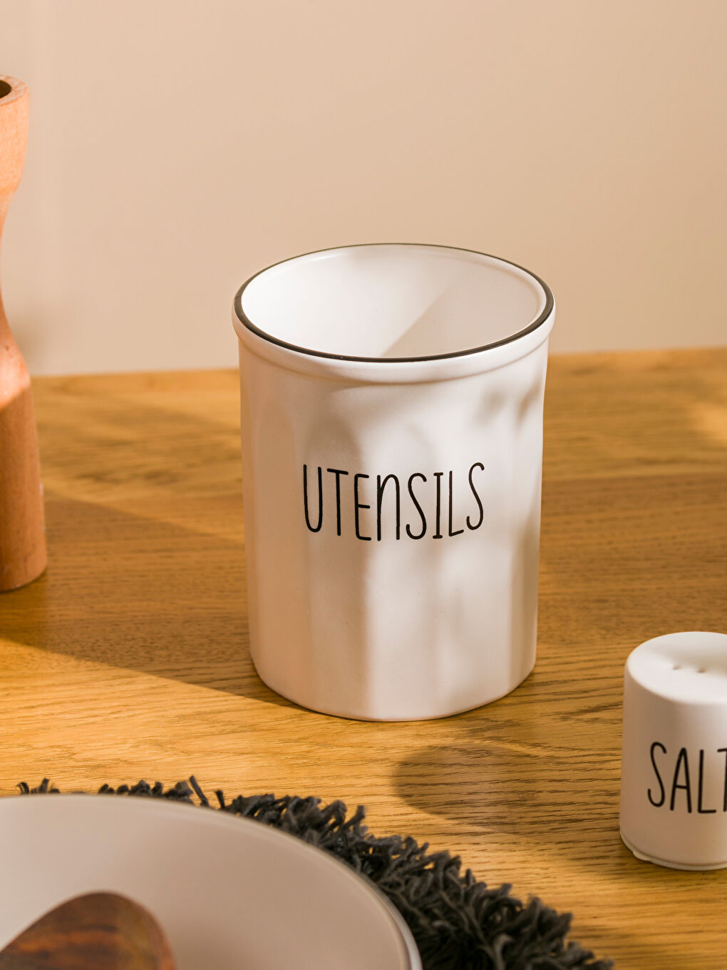 Siyah Seramik Baskılı Kaşıklık-1