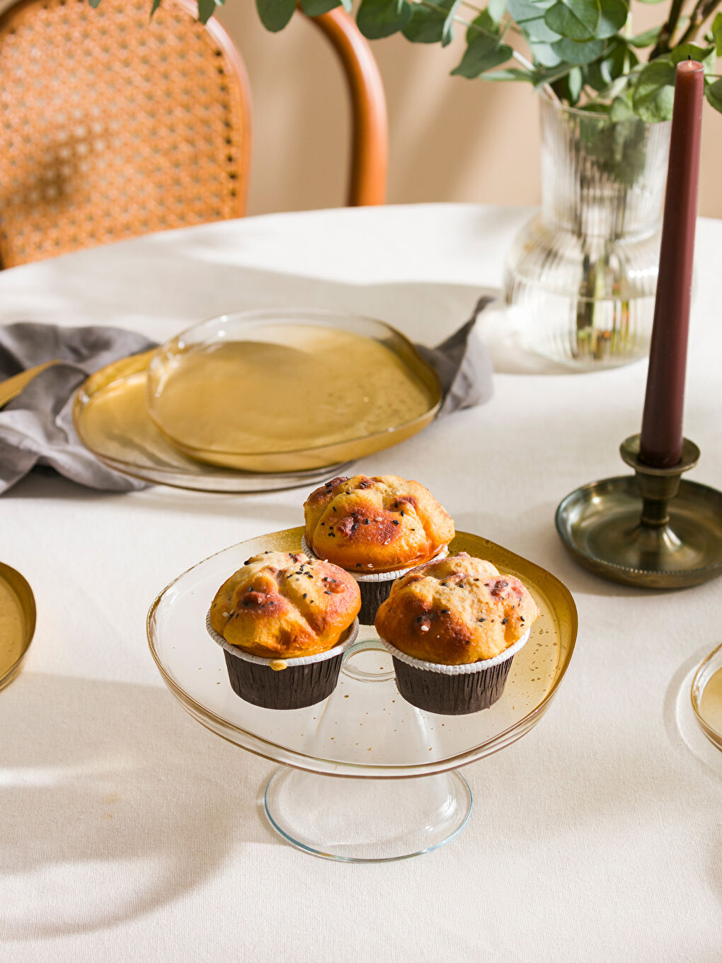 Renksiz Ayaklı Cam Sunumluk 21 cm