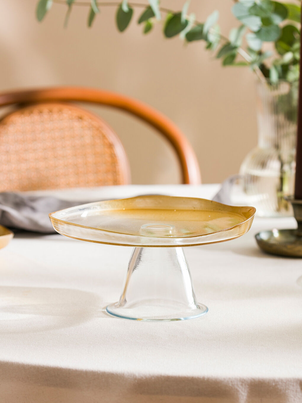 Renksiz Ayaklı Cam Sunumluk 21 cm-2