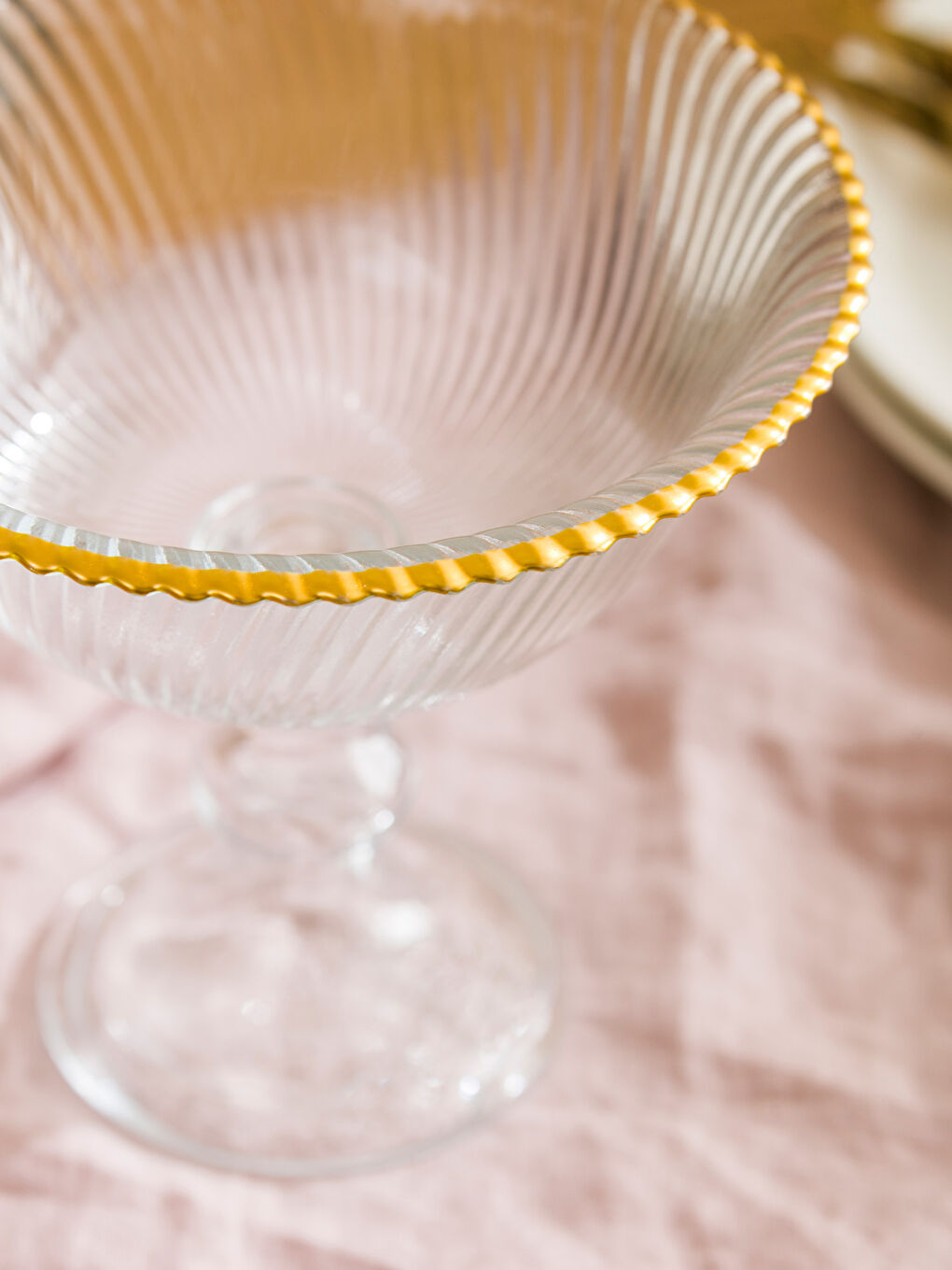 Renksiz Ayaklı Cam Sunumluk 16 cm-2