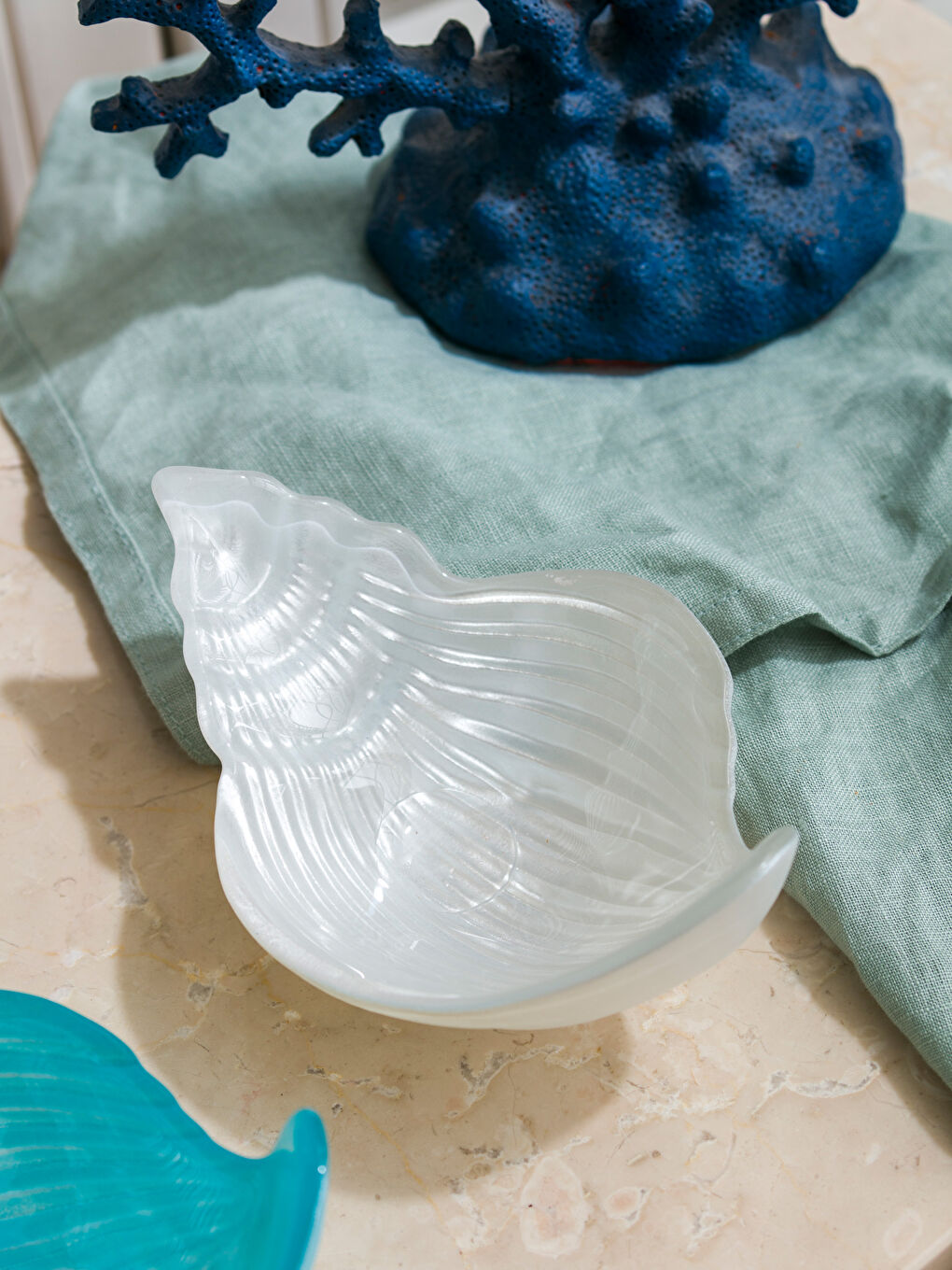 Oyster-Shaped Glass Snack Bowl 2 Pack-2