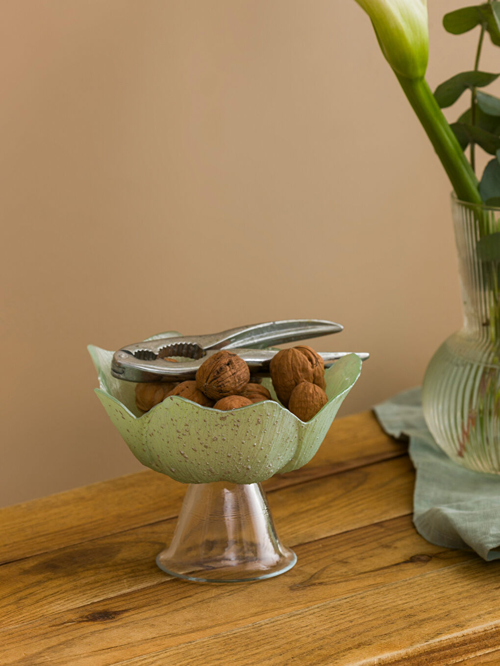 Turkuaz Ayaklı Cam Sunumluk 16 cm