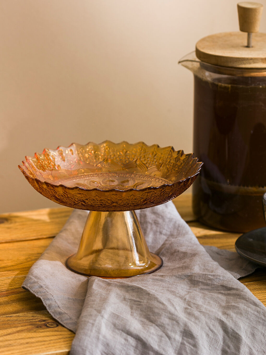 Kahverengi Cam Ayaklı Sunumluk 17 cm-2