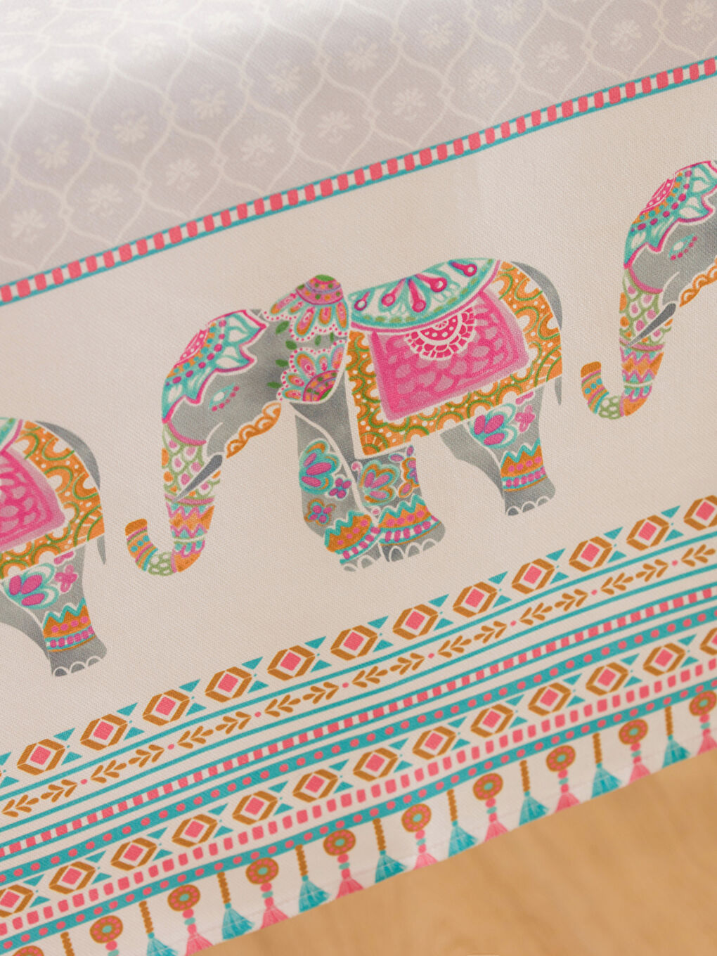 Karışık Fil Baskılı Runner 45x150 cm-2