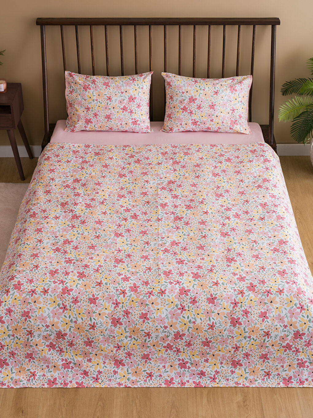 Karışık Çiçek Desenli Çift Kişilik Pike Seti-1
