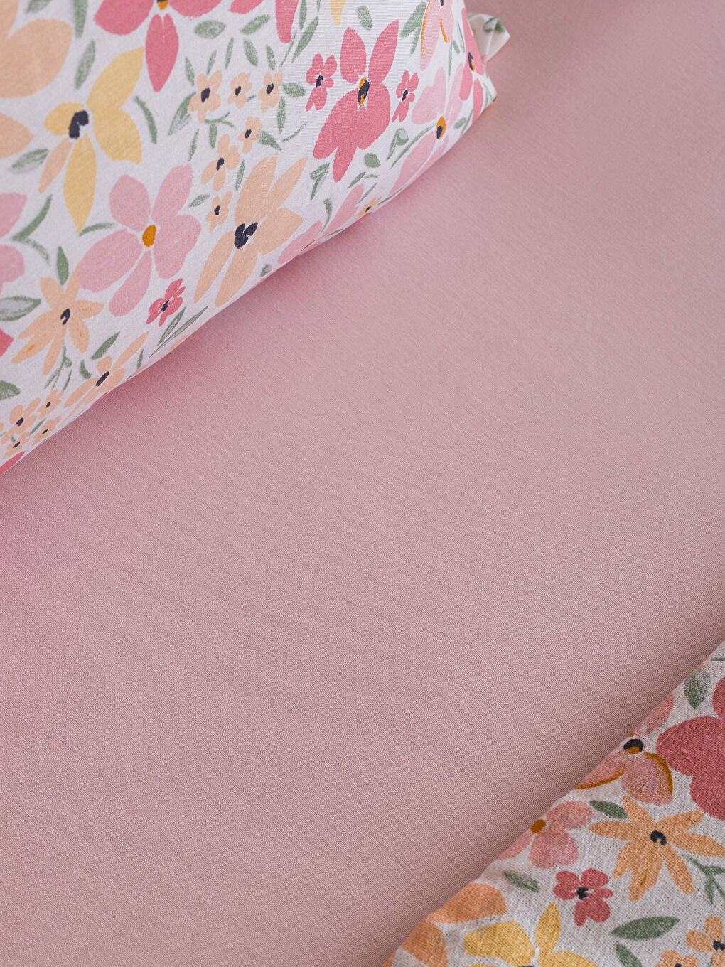 Karışık Çiçek Desenli Çift Kişilik Pike Seti-4