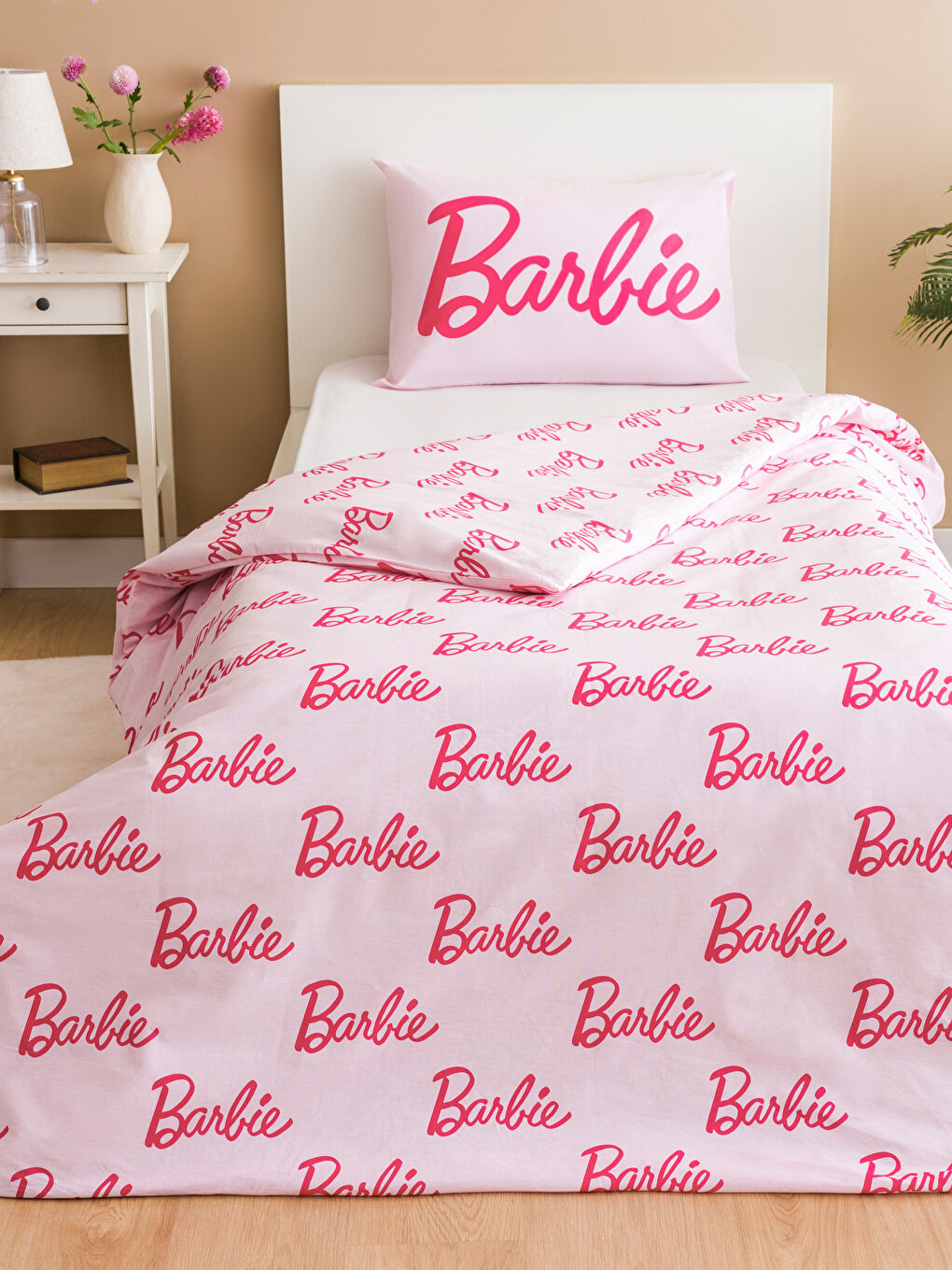LCW HOME Barbie Baskılı Tek Kişilik Nevresim Seti-1